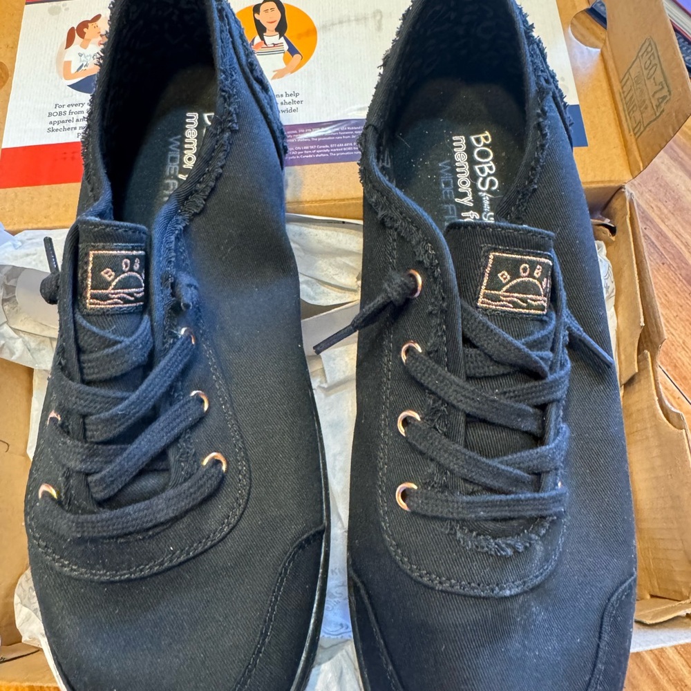 Skechers Black Women's Sneakers
